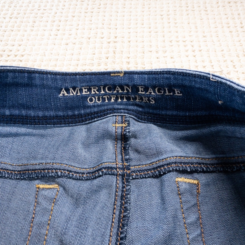 American Eagle Outfitters Low Rise Bootcut Jeans Medium Wash Blue Denim - Picture 5 of 8